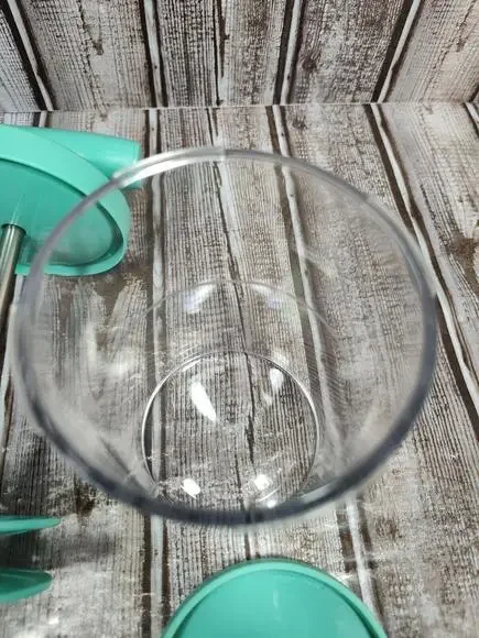 Pampered Chef Whipped Cream Maker Handheld DIY Whipping Cream Dispenser Non-Slip - Picture 10 of 10